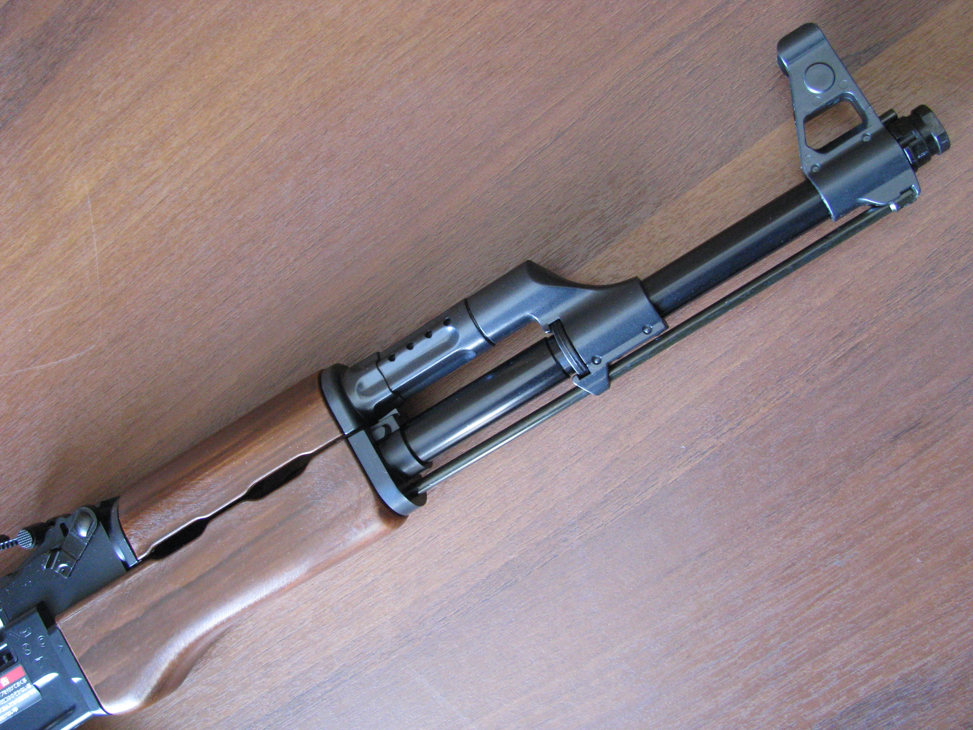 AK-47 от Tokyo Marui (AK47 страйкбольный)
