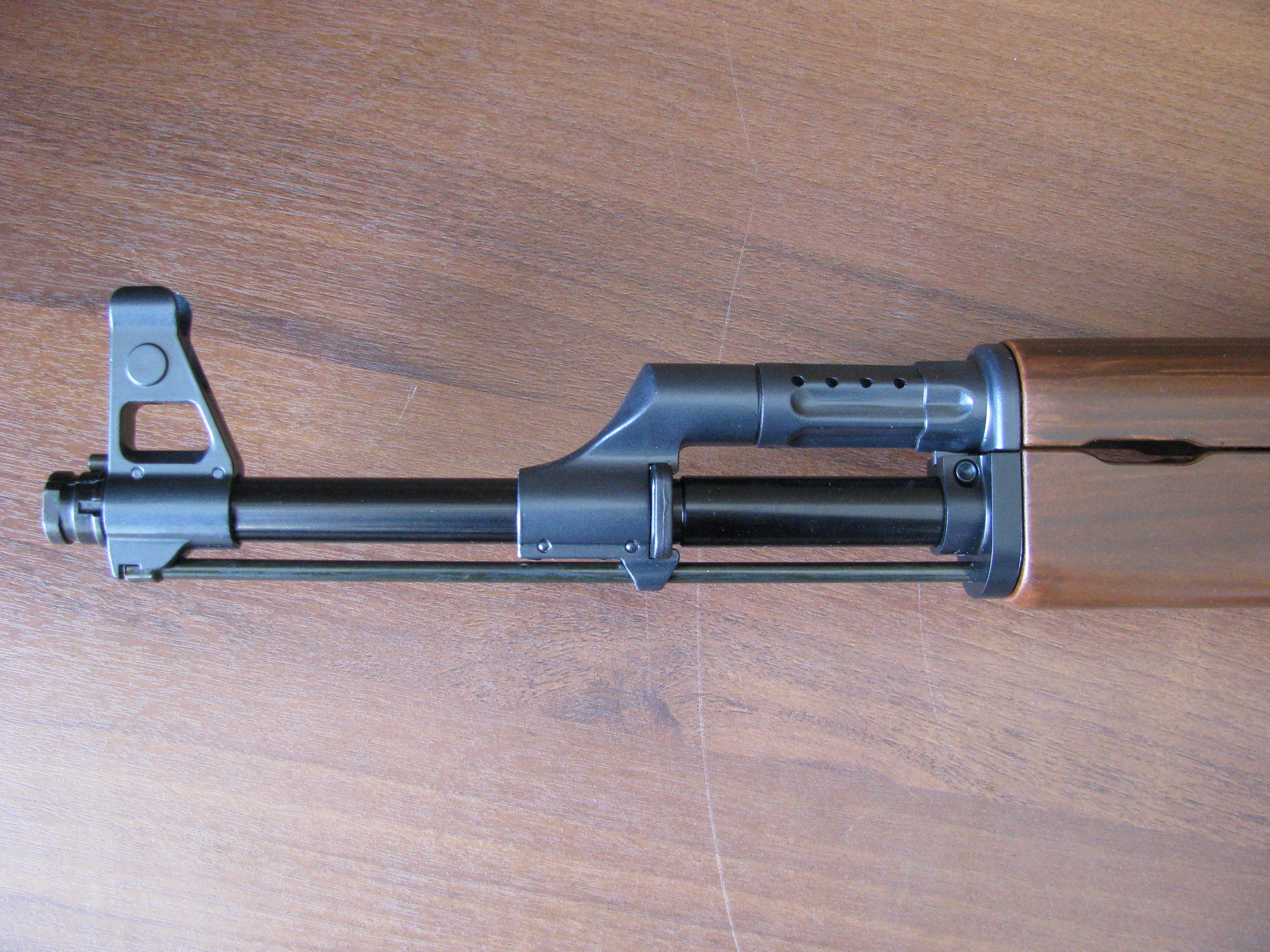 AK-47 от Tokyo Marui (AK47 страйкбольный)