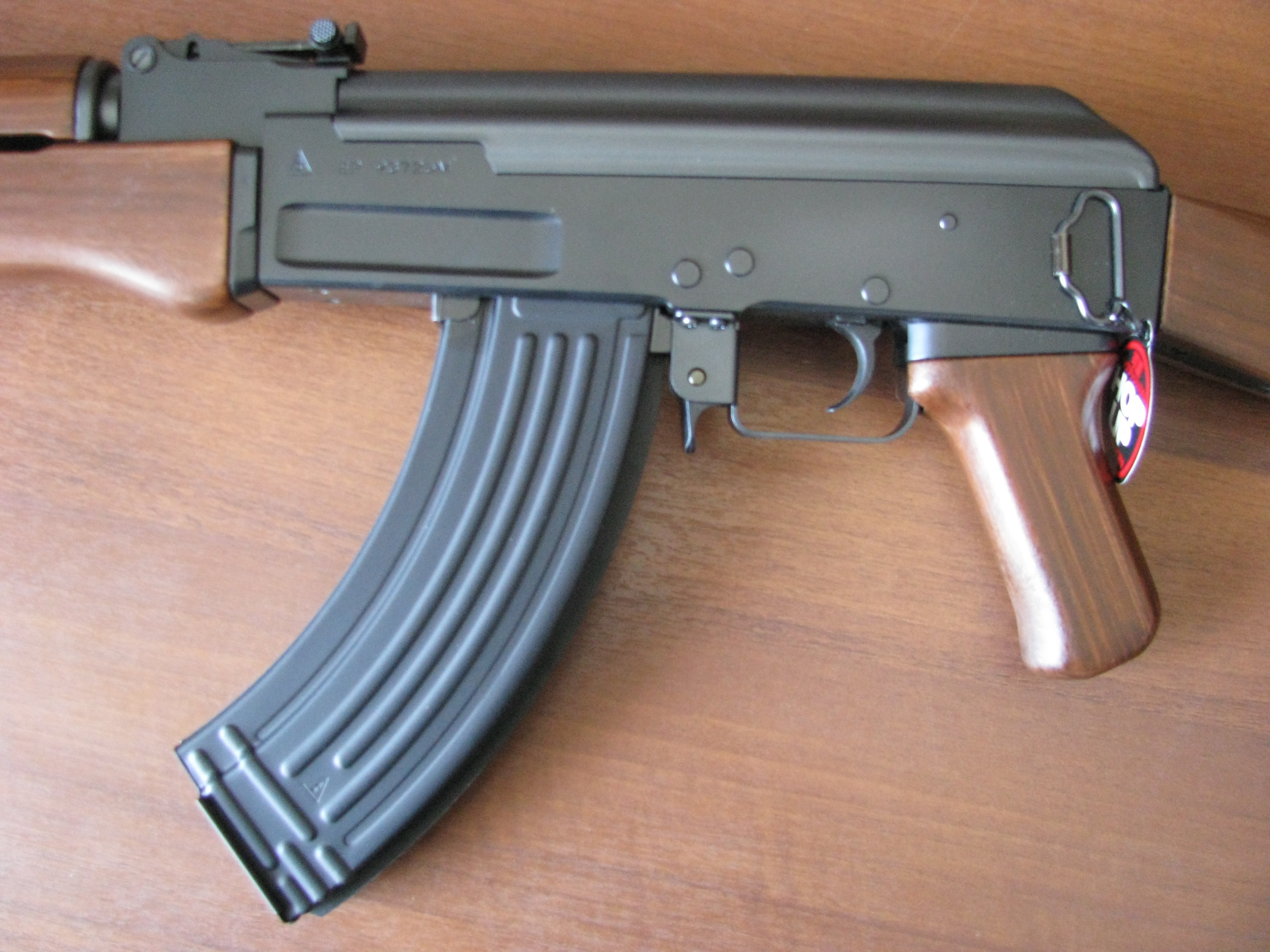 AK-47 от Tokyo Marui (AK47 страйкбольный)
