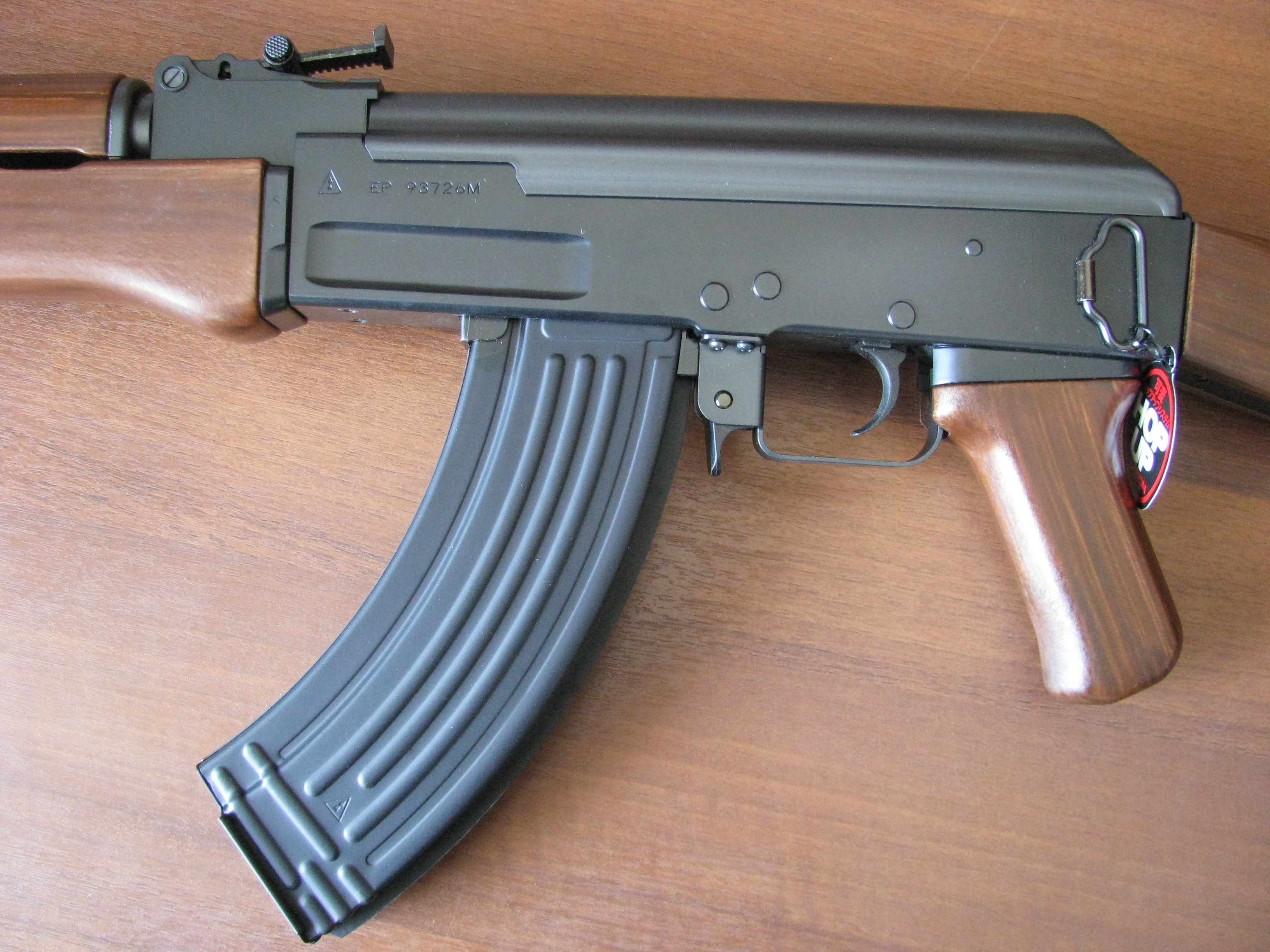 AK-47 от Tokyo Marui (AK47 страйкбольный)