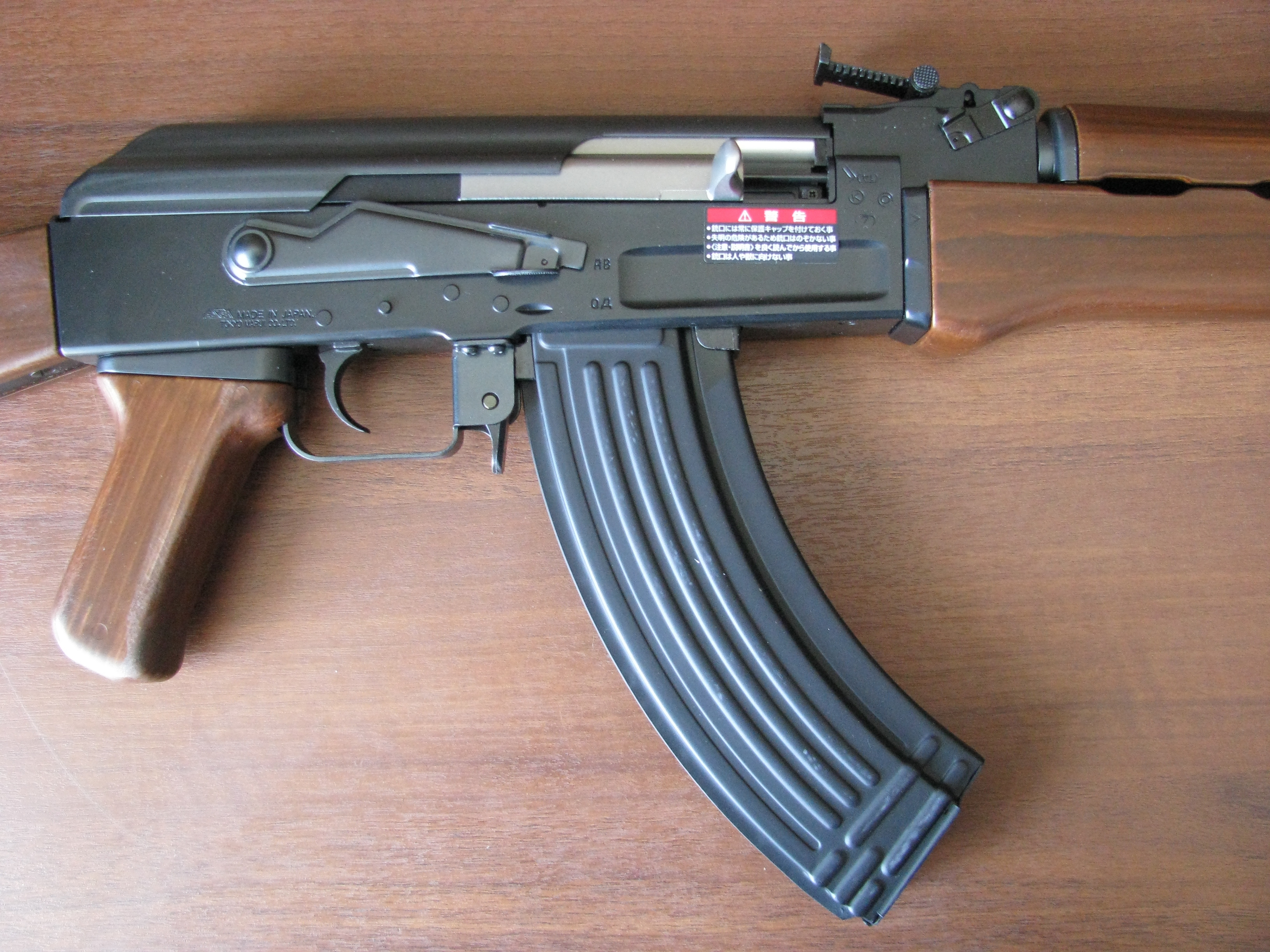 AK-47 от Tokyo Marui (AK47 страйкбольный)