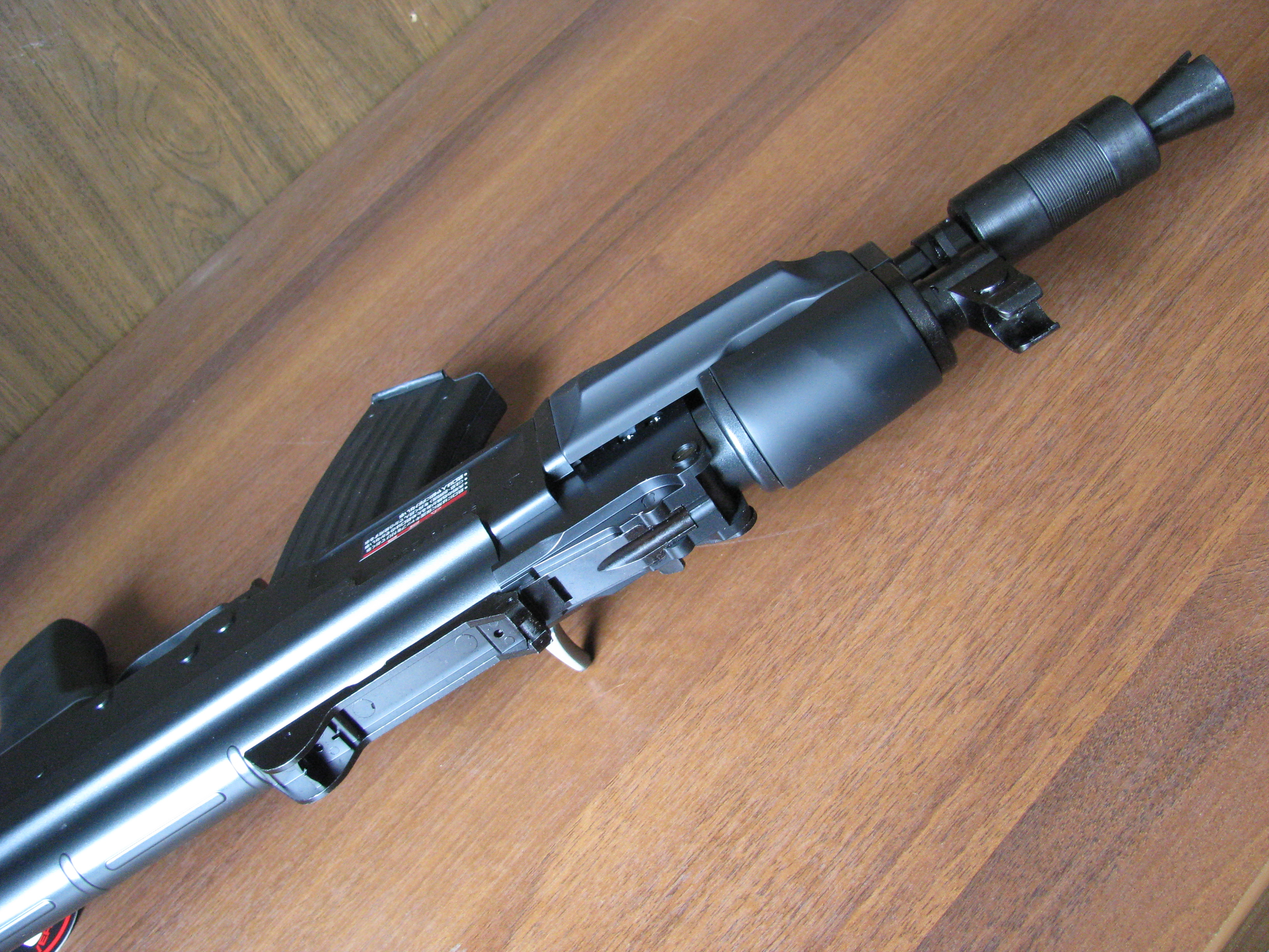 AKС-74УБ от Tokyo Marui (AKС-74УБ страйкбольный)