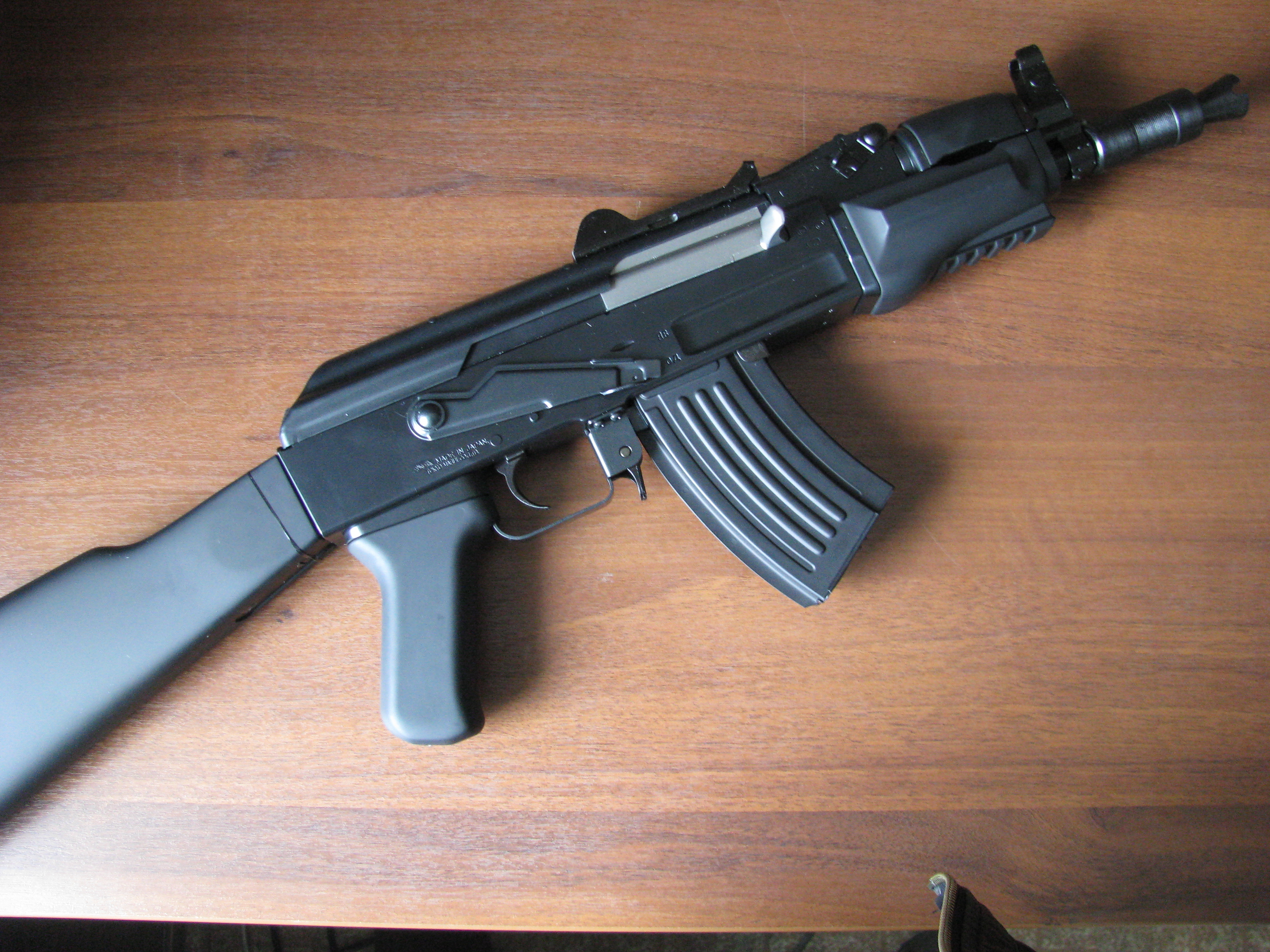AKС-74УБ от Tokyo Marui (AKС-74УБ страйкбольный)
