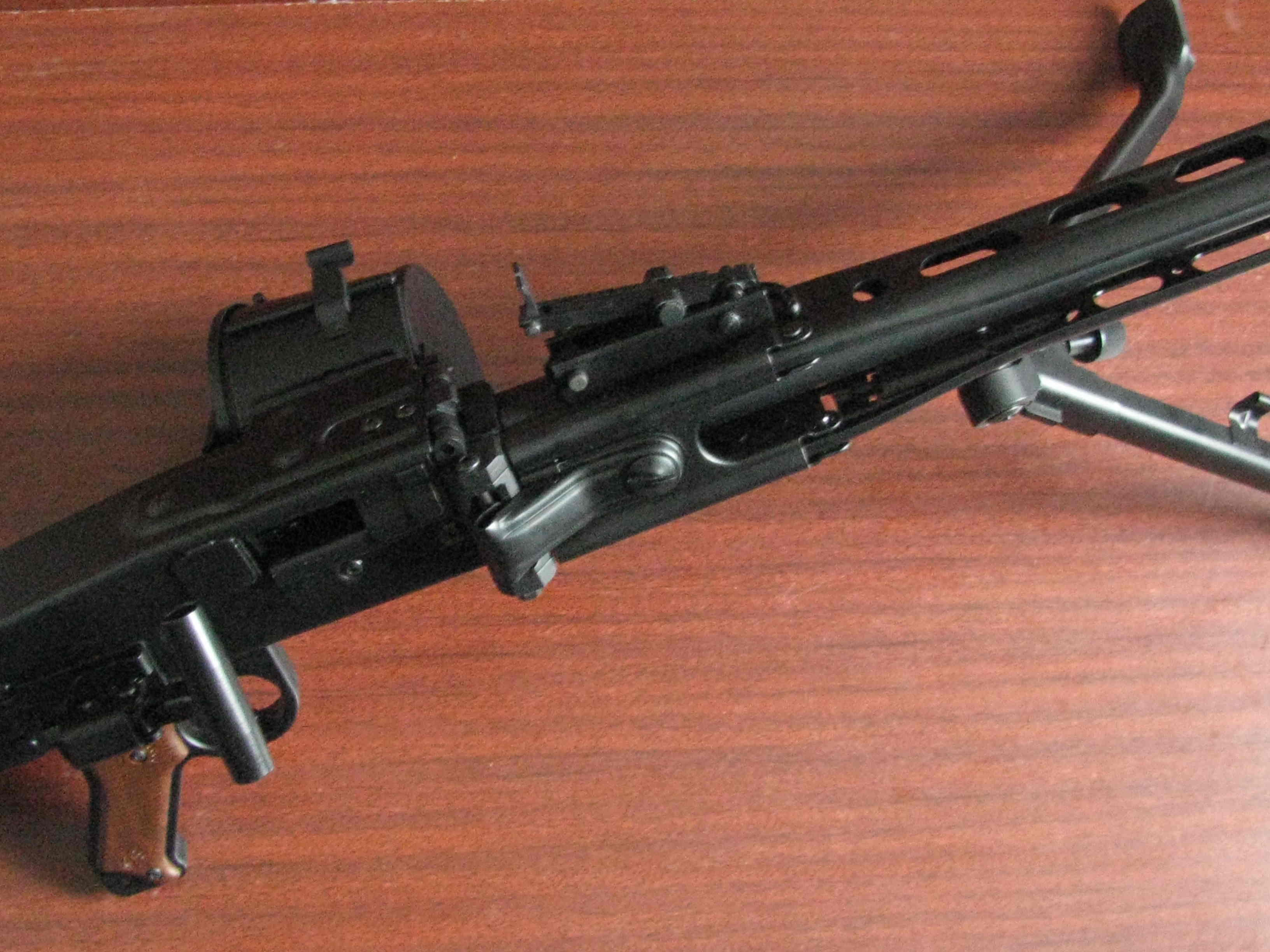 MG42 от S&T (МГ-42,MG-42 страйкбольный)