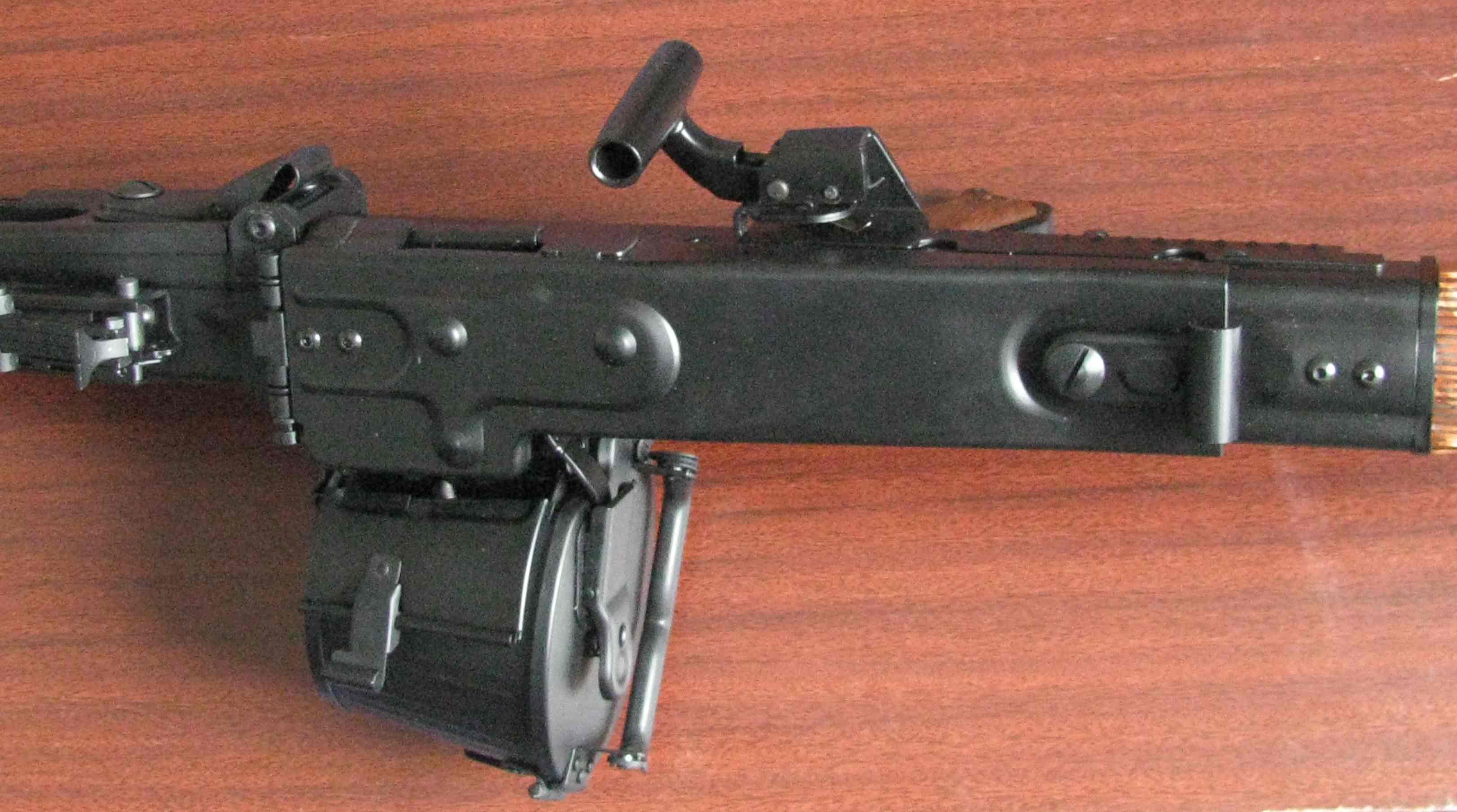 MG42 от S&T (МГ-42,MG-42 страйкбольный)